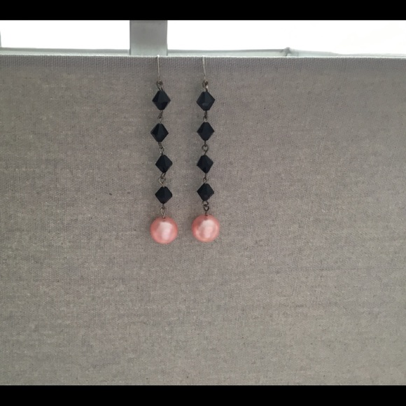 Headwraps and Earrings - Picture 3 of 7